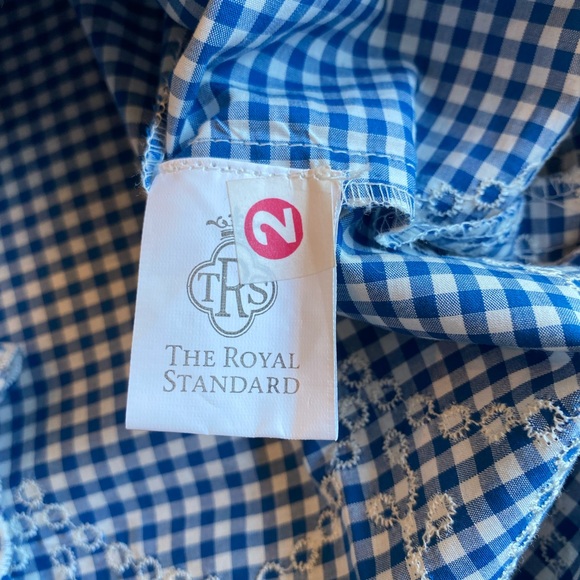 Saint Martin Blue and White Gingham Embroidered Top - Picture 10 of 12